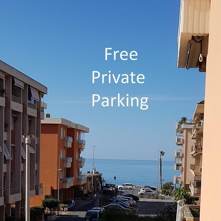 דירות ונטימיגליה Casalmare Via Asse מראה חיצוני תמונה