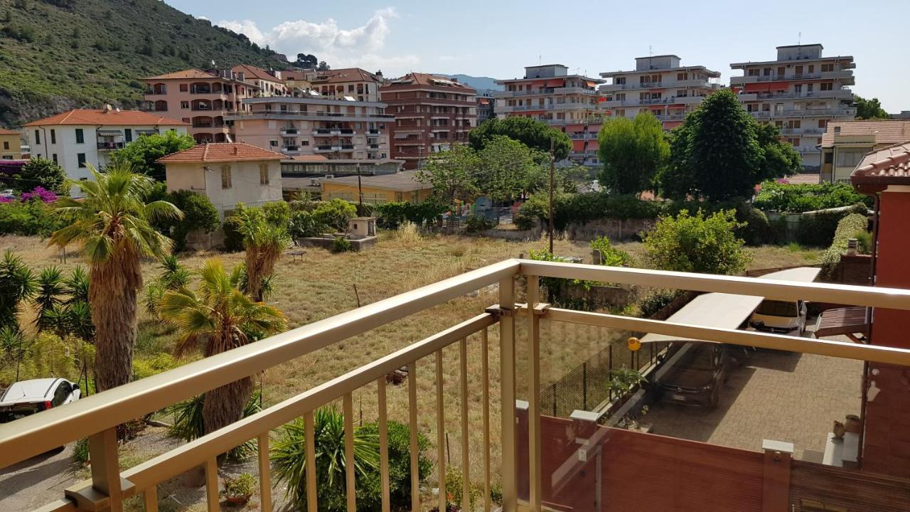 דירות ונטימיגליה Casalmare Via Asse מראה חיצוני תמונה