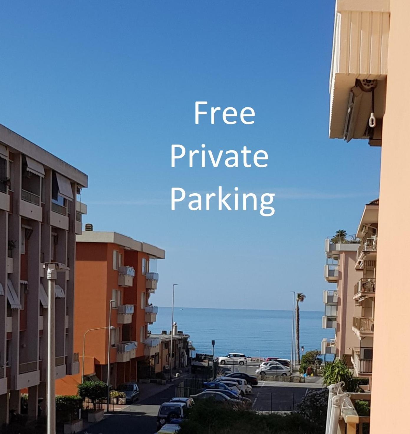 דירות ונטימיגליה Casalmare Via Asse מראה חיצוני תמונה